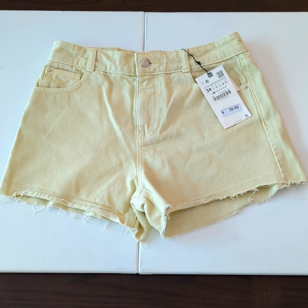Zara cut off style shorts. Buff color. Size 2